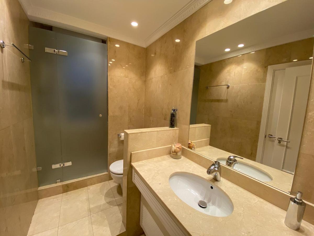 110 M2 Central Apartment In Abando Close To Guggenheim With Parking Bilbao Zewnętrze zdjęcie