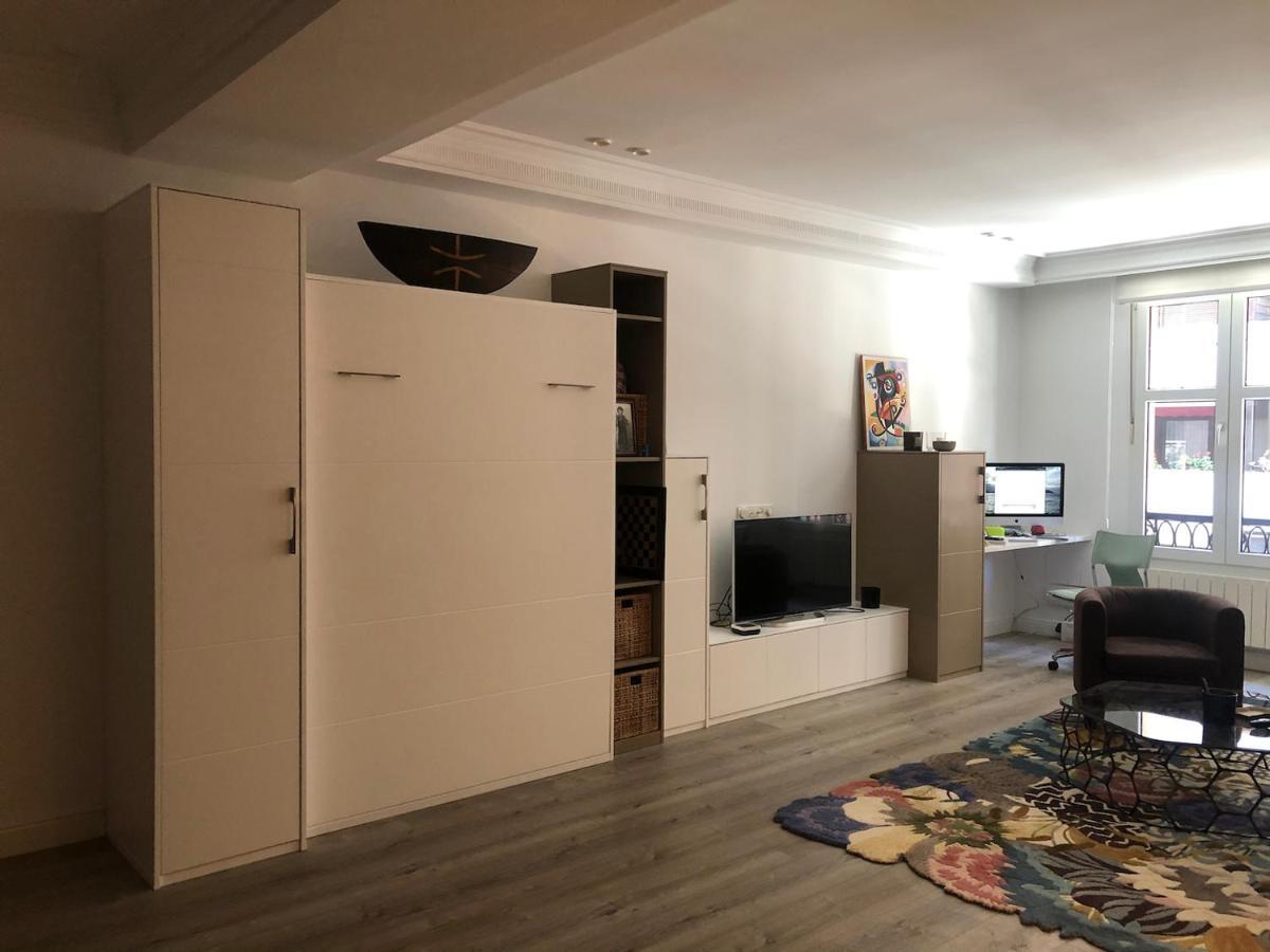 110 M2 Central Apartment In Abando Close To Guggenheim With Parking Bilbao Zewnętrze zdjęcie